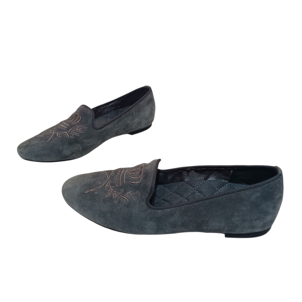 Vionic Shoes Women's Size 8 Romi Suede Embroidered Crest Slip On Flat Loafers‎